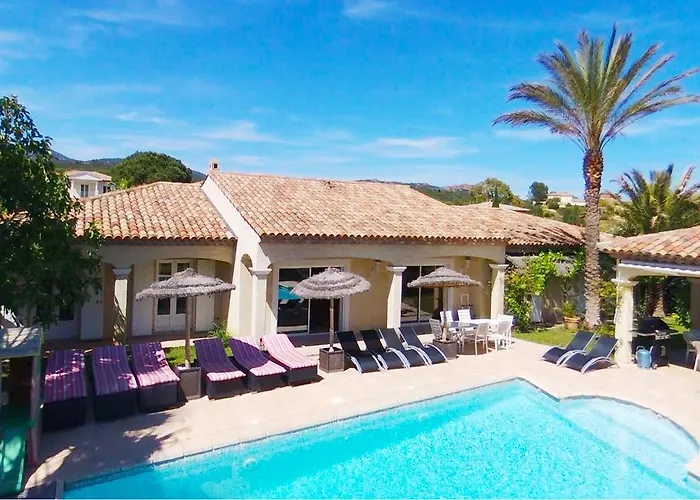 Villa Luxueuse Récente à Raphaël De Plain Pied Saint-Raphaël