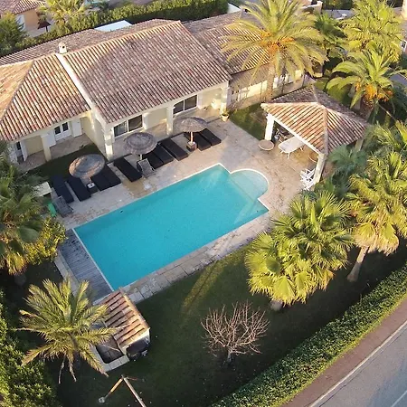 圣拉斐尔德平原皮耶鲁克斯李森特别墅酒店