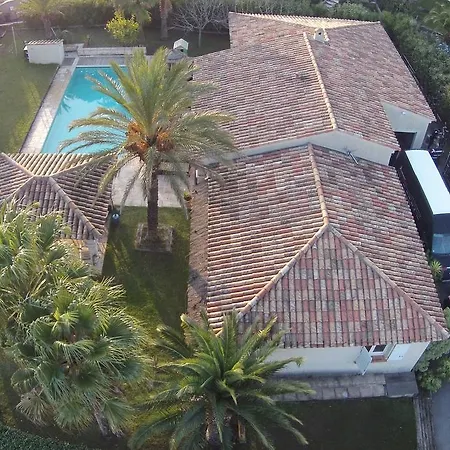 Villa Luxueuse Recente A Raphael De Plain Pied