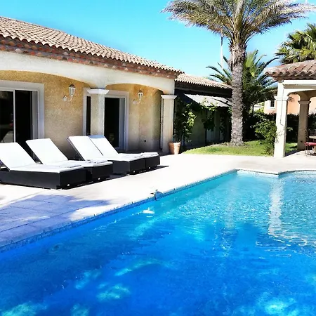 圣拉斐尔德平原皮耶鲁克斯李森特别墅酒店 别墅 *