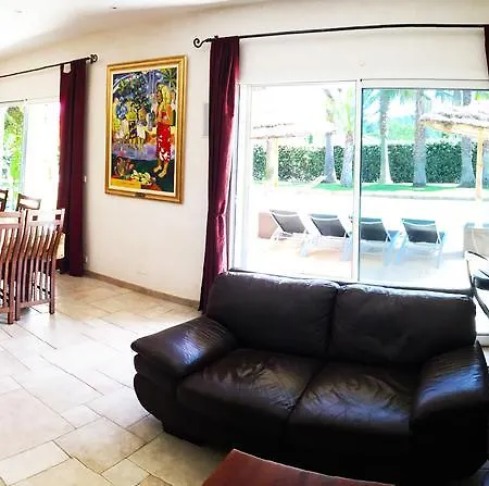 Villa Luxueuse Recente A Raphael De Plain Pied