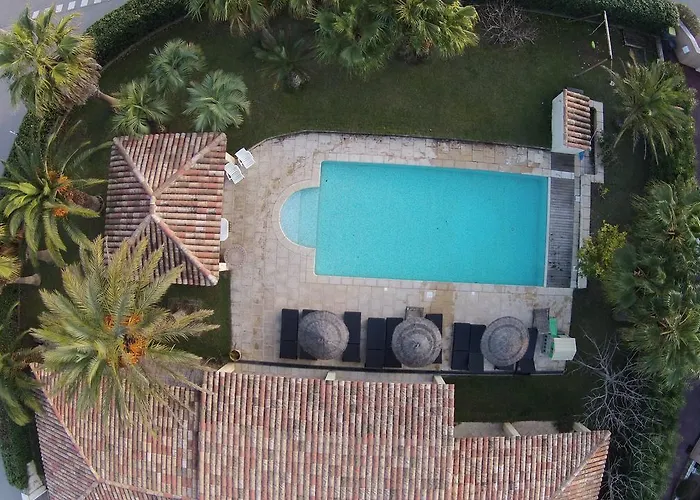 Luxueuse Recente A Raphael De Plain Pied Villa