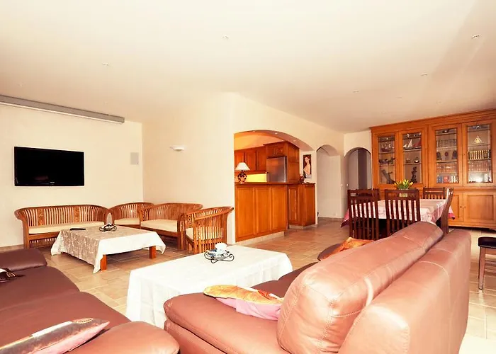 Villa Luxueuse Recente A Raphael De Plain Pied Saint-Raphaël